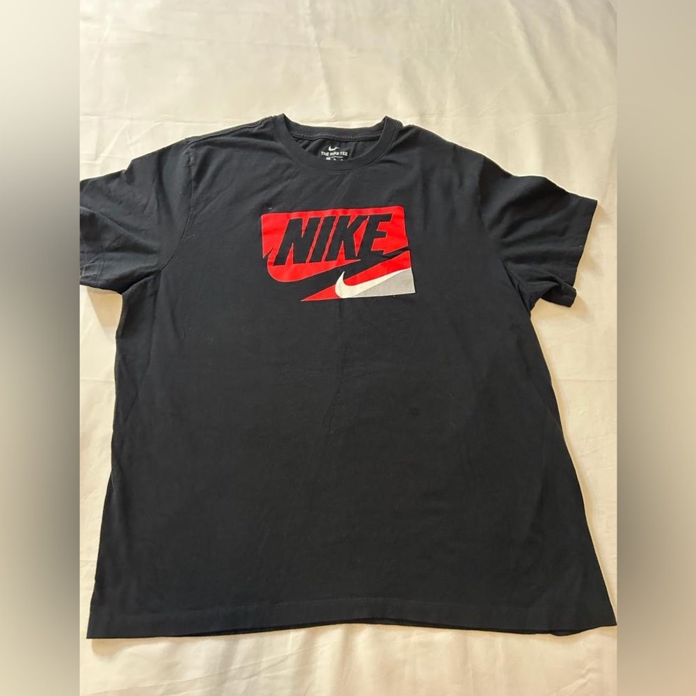 Mens XL Authentic Nike Short Sleeve Tee XL